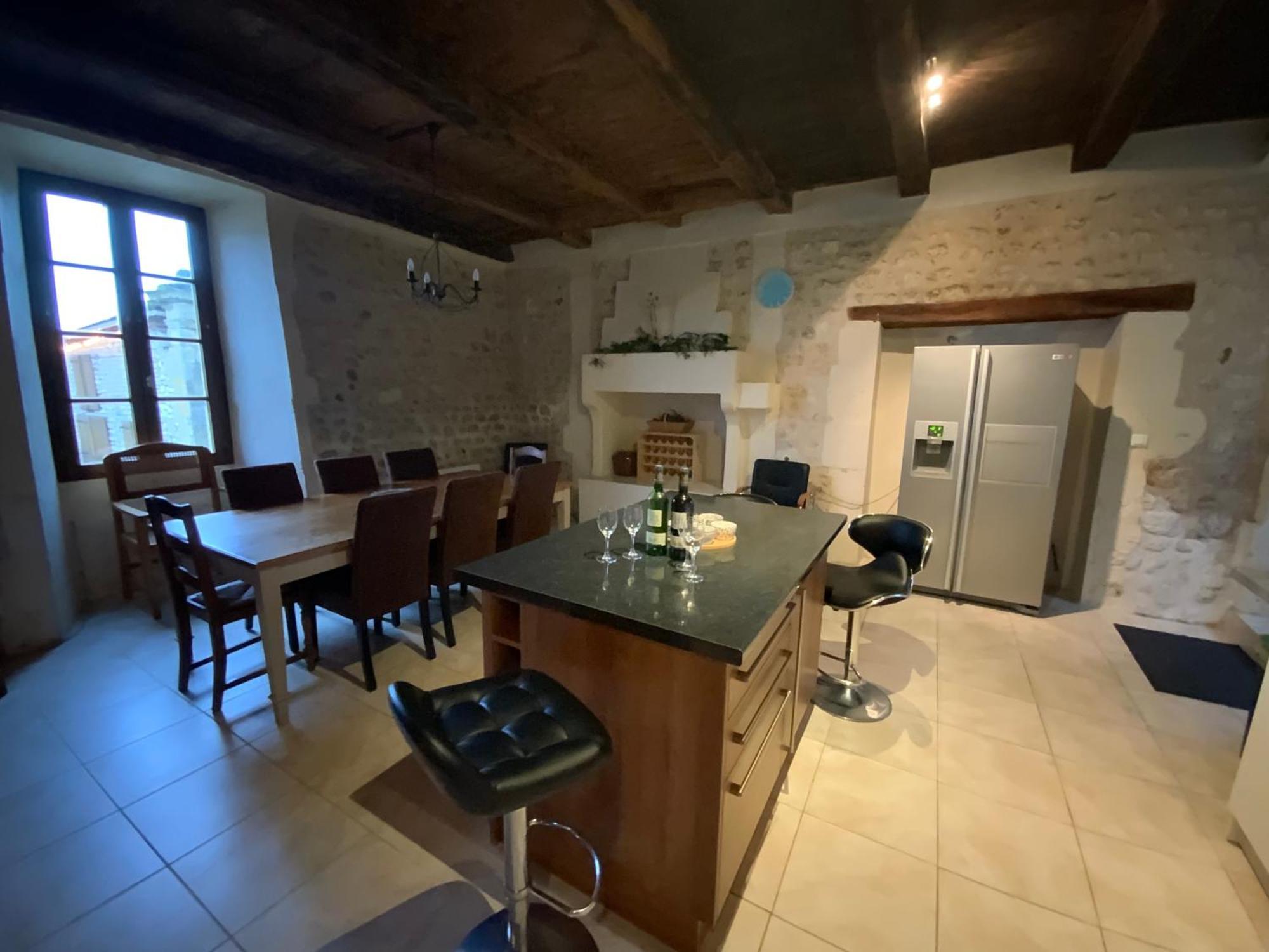 French Farmhouse Retreat With Pool & Superb Views. Blanzac  Zewnętrze zdjęcie